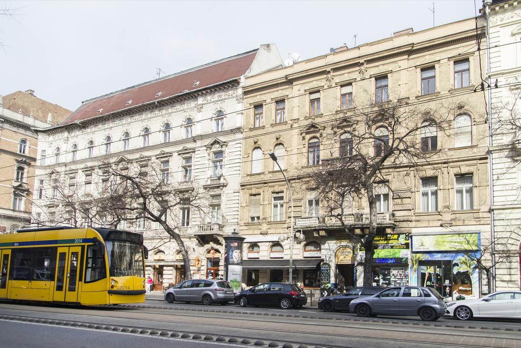 Authentic Grand Boulevard Budapest Exterior photo